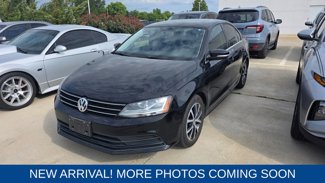 Used 2017 Volkswagen Jetta SE image 1
