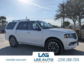 Used 2016 Lincoln Navigator Select image 1