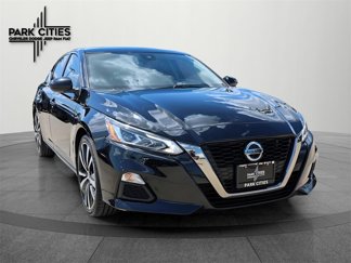 Used 2022 Nissan Altima 2.5 SR image 1