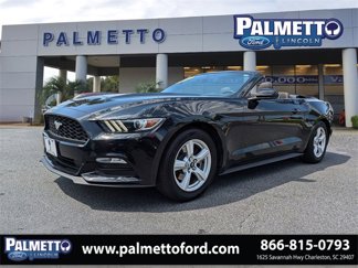 Used 2017 Ford Mustang Convertible image 1