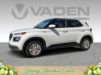 Used 2022 Hyundai Venue SE image 1