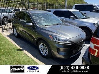 Used 2020 Ford Escape SE image 1