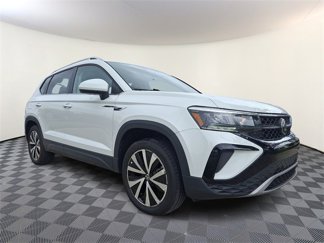 Used 2022 Volkswagen Taos SE w/ Panoramic Sunroof Package image 1