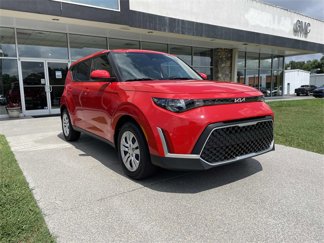 New 2025 Kia Soul LX image 1