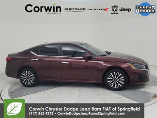 Used 2023 Nissan Altima 2.5 SV image 1