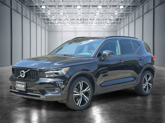 Used 2020 Volvo XC40 T4 R-Design w/ Protection Package image 1