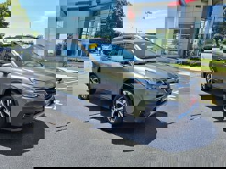 Used 2020 Subaru Outback Limited image 1