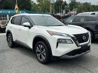 Used 2022 Nissan Rogue SV image 1