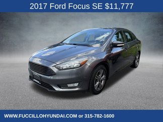 Used 2017 Ford Focus SE image 1
