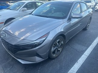 Used 2023 Hyundai Elantra SEL w/ Convenience Package image 1