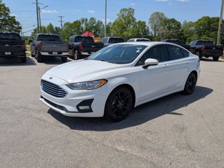Used 2020 Ford Fusion SE w/ Equipment Group 151A image 1