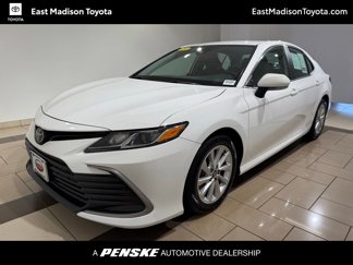 Used 2023 Toyota Camry LE image 1