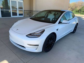 Used 2021 Tesla Model 3 Standard Range Plus image 1
