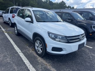 Used 2016 Volkswagen Tiguan S image 1