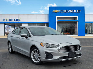 Used 2019 Ford Fusion SE image 1