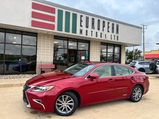 Used 2016 Lexus ES 300h image 1