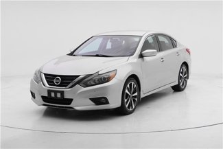 Used 2017 Nissan Altima 2.5 SR image 1