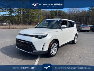 Used 2023 Kia Soul LX image 1