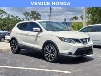 Used 2017 Nissan Rogue Sport SL image 1