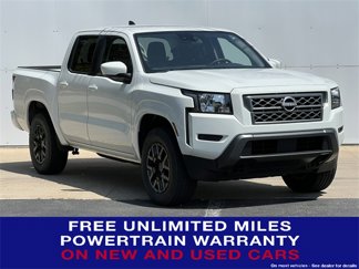 Used 2022 Nissan Frontier SV image 1