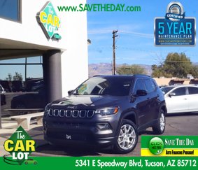 Used 2023 Jeep Compass Latitude image 1