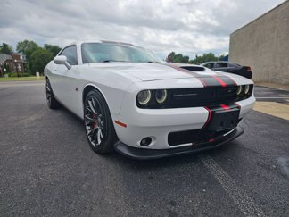 Used 2016 Dodge Challenger SRT w/ Technology Group image 1