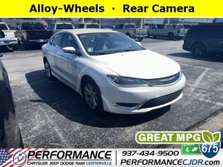 Used 2015 Chrysler 200 Limited w/ Convenience Group image 1