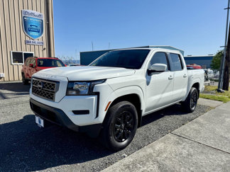 Used 2022 Nissan Frontier SV w/ Technology Package image 1