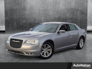 Used 2016 Chrysler 300 C image 1