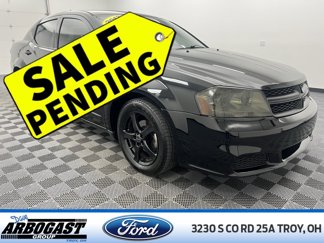 Used 2013 Dodge Avenger SE image 1
