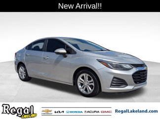 Used 2019 Chevrolet Cruze LT w/ Convenience Package image 1