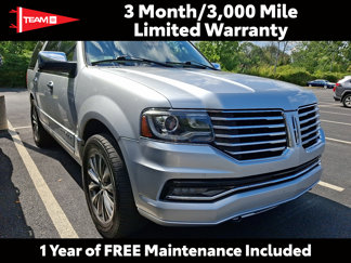 Used 2017 Lincoln Navigator Select image 1