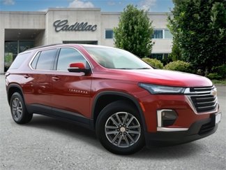 Used 2023 Chevrolet Traverse LT w/ LPO, Floor Liner Package image 1