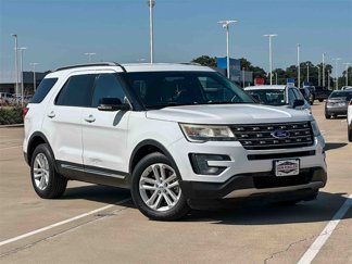 Used 2017 Ford Explorer XLT w/ Equipment Group 201A image 1