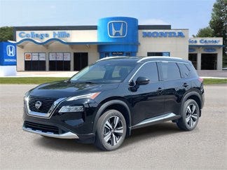 Used 2023 Nissan Rogue Platinum image 1
