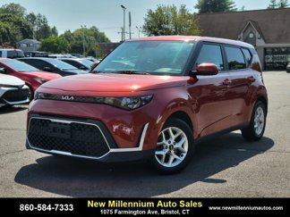 Used 2023 Kia Soul LX w/ LX Technology Package image 1