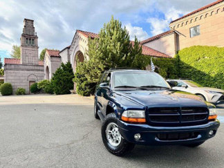 Used 2000 Dodge Durango SLT image 1