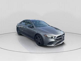 Used 2022 Mercedes-Benz A 220 image 1