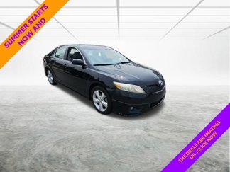 Used 2011 Toyota Camry SE image 1