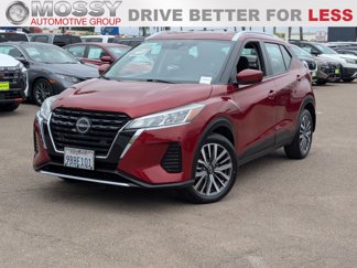 Certified 2022 Nissan Kicks SV image 1