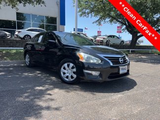Used 2014 Nissan Altima 2.5 S image 1
