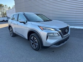 Used 2023 Nissan Rogue SV image 1