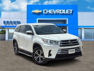 Used 2019 Toyota Highlander LE image 1