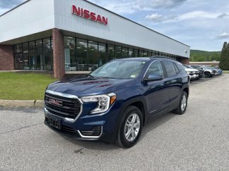 Used 2023 GMC Terrain SLE w/ Driver Convenience Package image 1