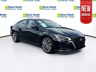 Used 2023 Nissan Altima 2.5 SL image 1