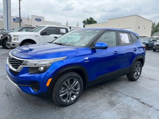 Used 2021 Kia Seltos LX image 1