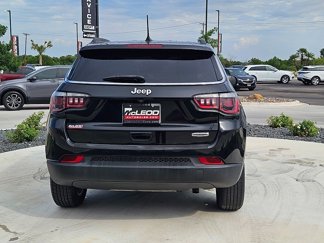 Used 2019 Jeep Compass Latitude w/ Popular Equipment Group image 1