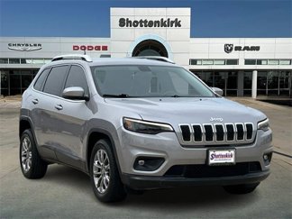 Used 2020 Jeep Cherokee Latitude Plus image 1