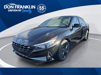 Used 2022 Hyundai Elantra SEL image 1
