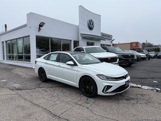 New 2025 Volkswagen Jetta SE image 1